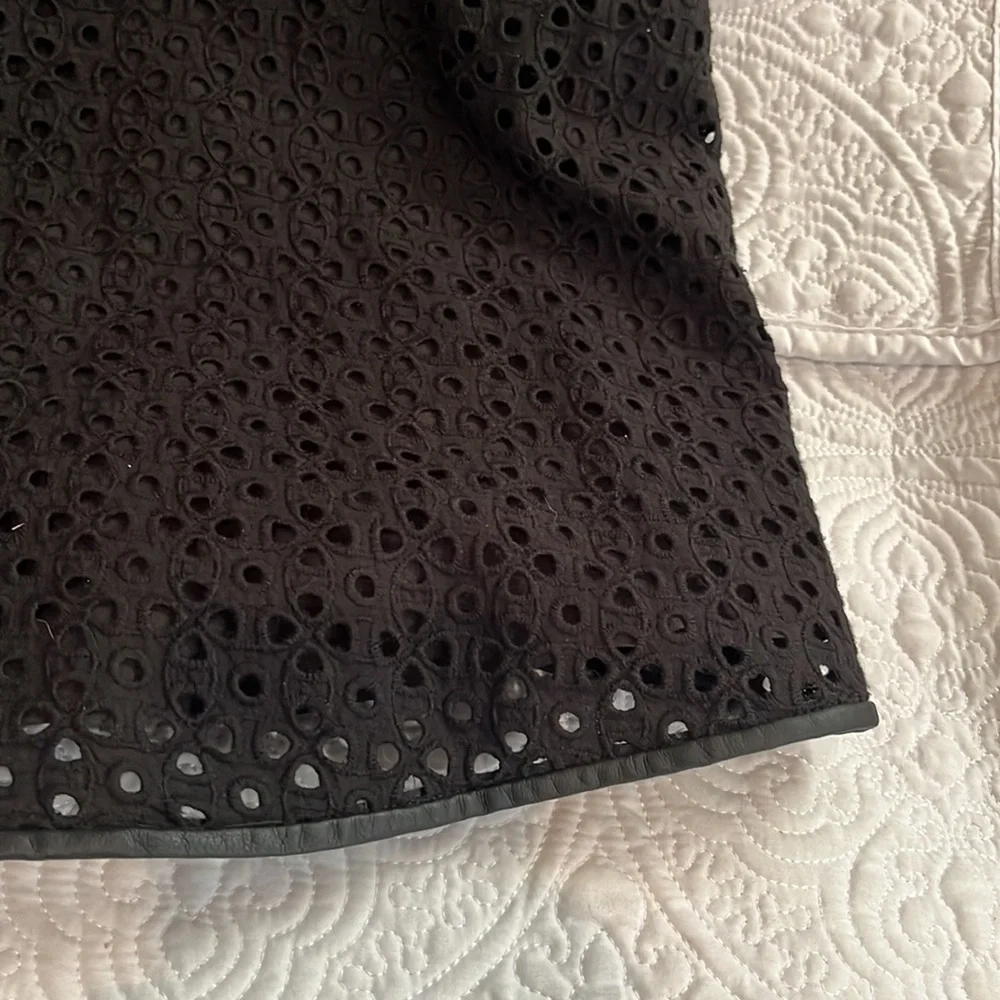 LOFT‎ black eyelet skirt, size 0, NWT
